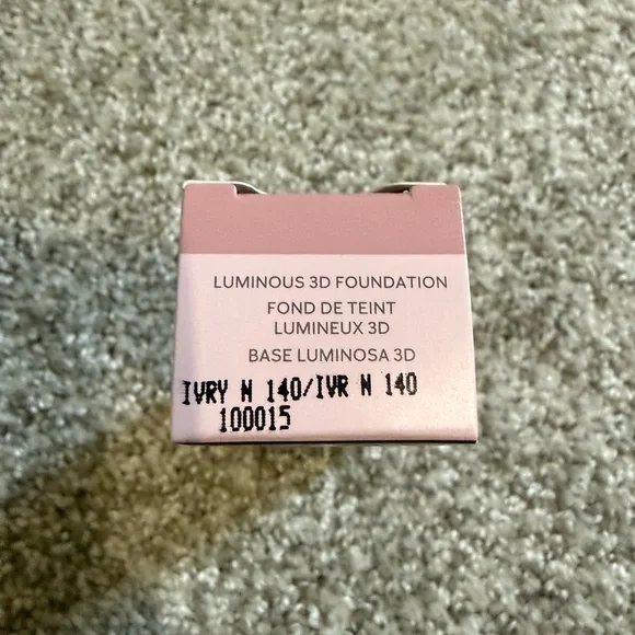 Mary Kay TimeWise Luminous 3D Foundation Ivory N140 New in Box - Picture 3 of 5